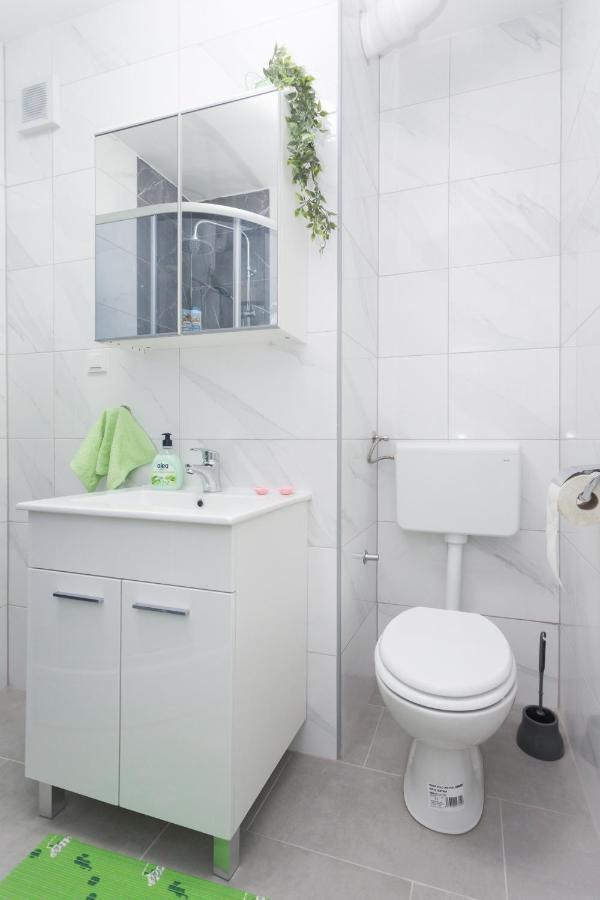Apartman Lariva Осиек Экстерьер фото