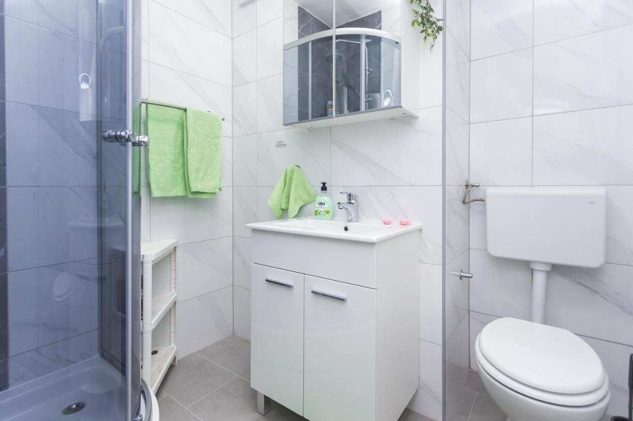 Apartman Lariva Осиек Экстерьер фото